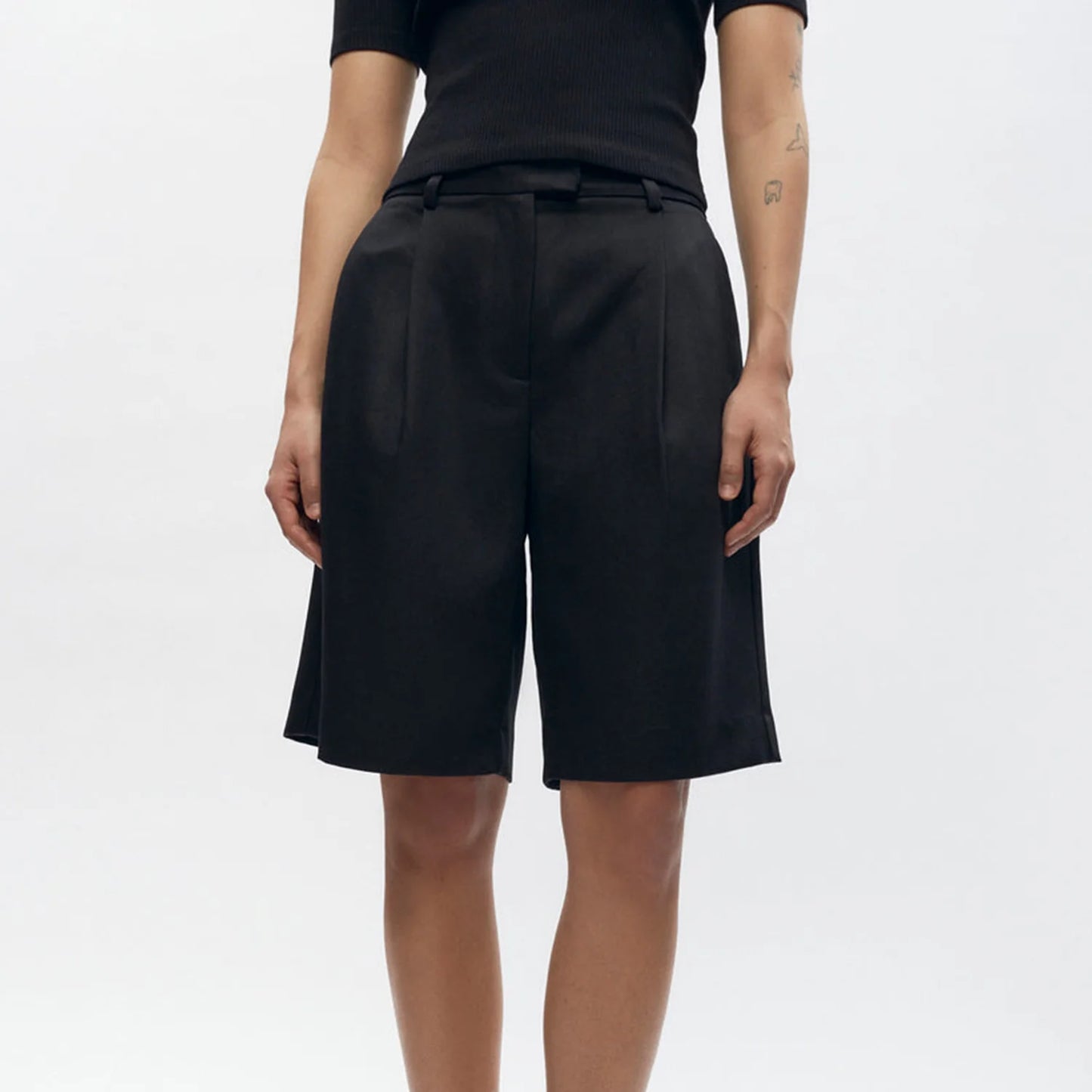 Mid-Rise Casual Shorts